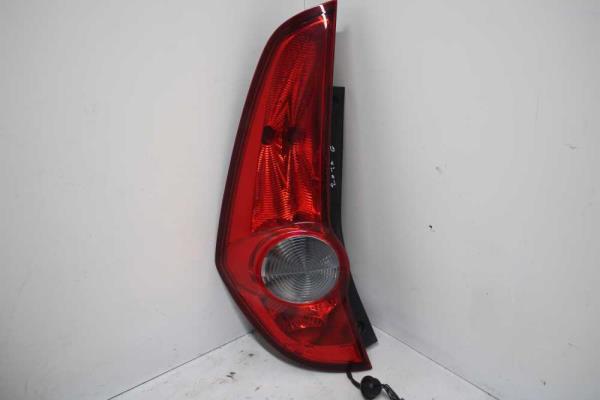 FEU OPEL AGILA 2008 - 2015 - Vue 1